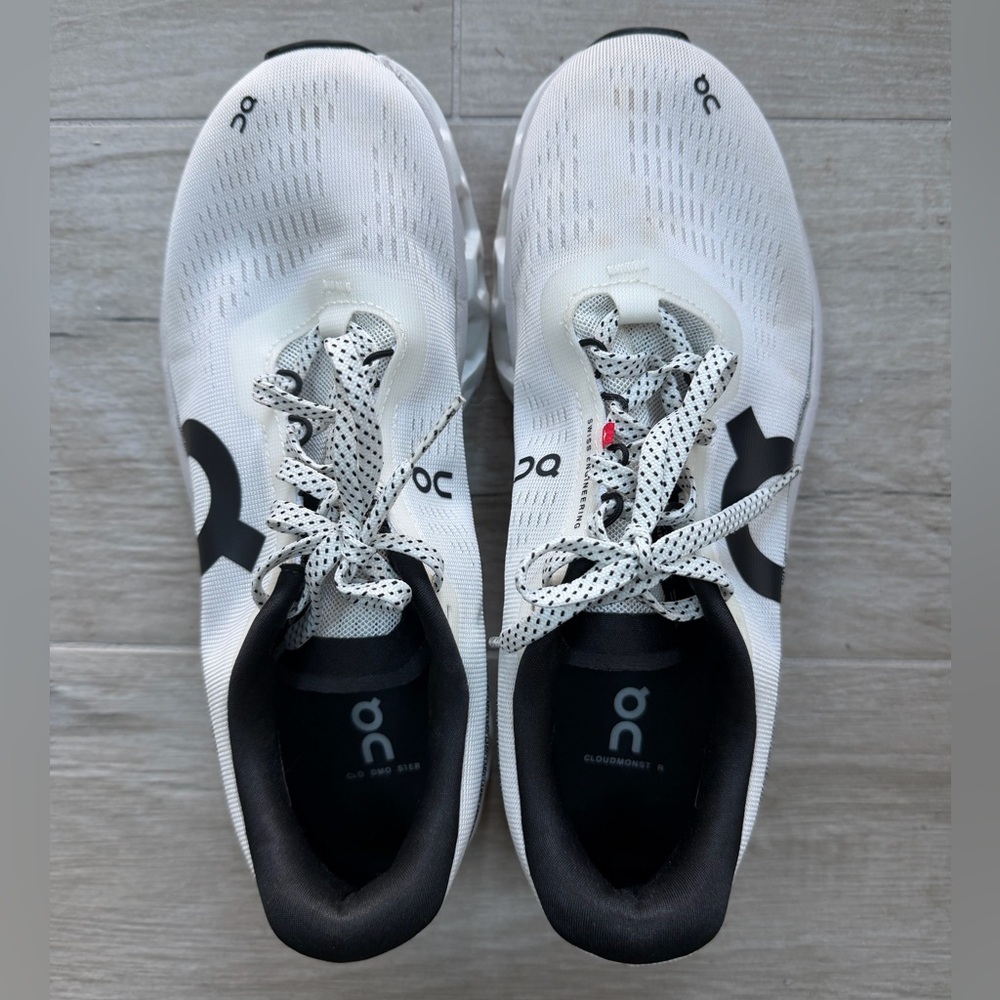 On Cloudmonster 2 Women’s (size 9.5)